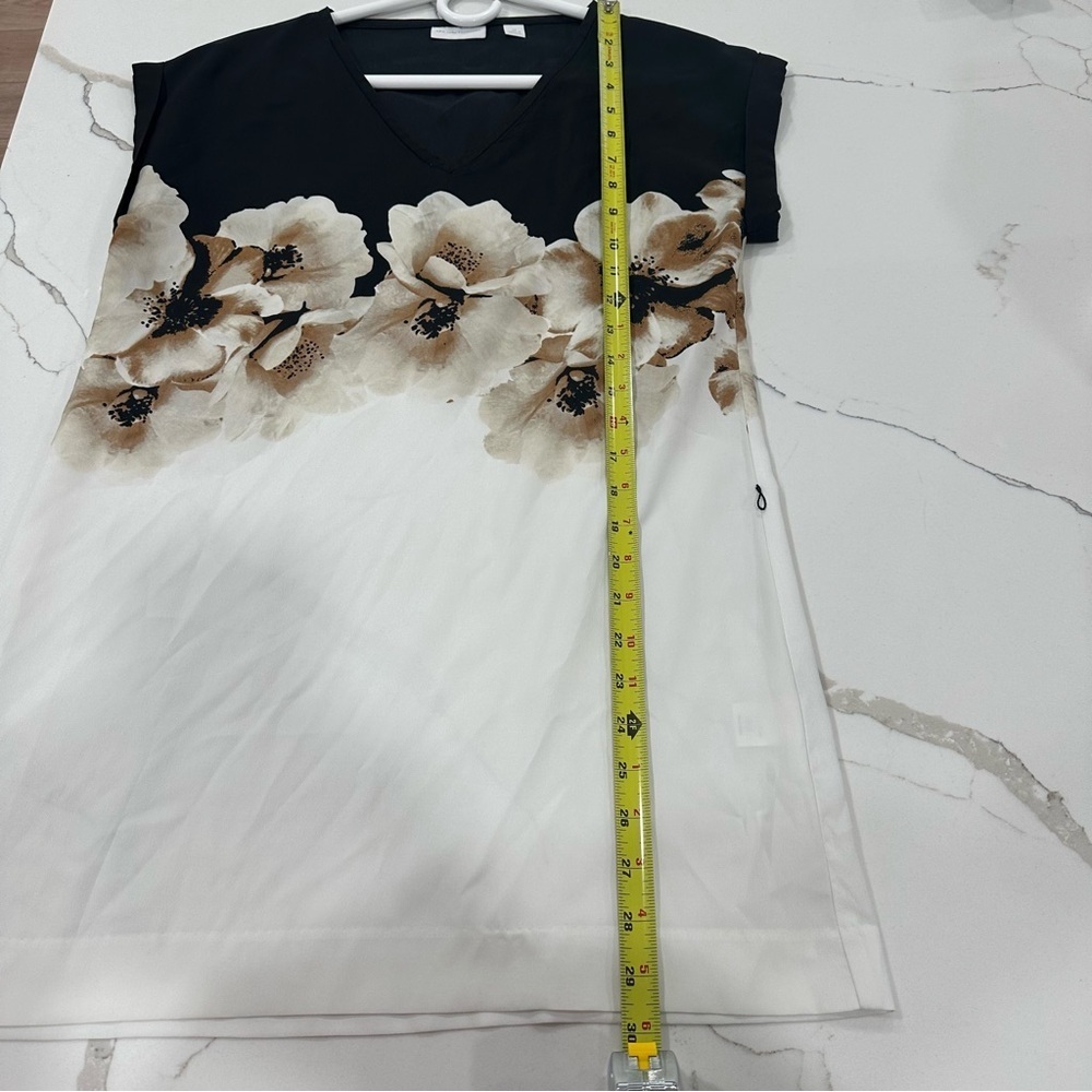NY&Co Black White Tan Floral V-Neck Blouse XS - Picture 9 of 9